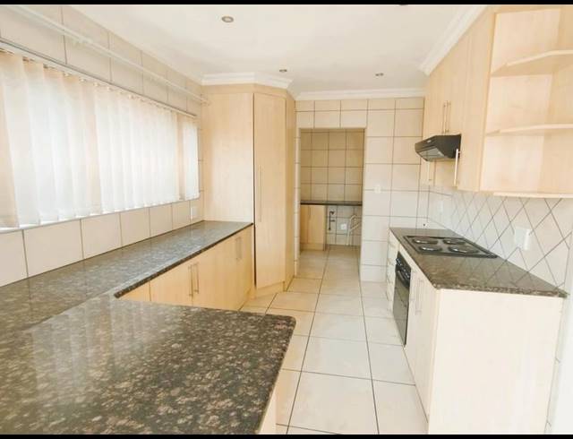 3 BEDROOM HOUSE FOR SALE IN JANSEN PARK